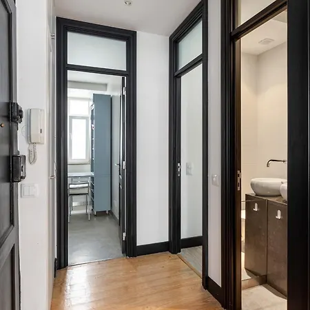 Pateo Renato Baptista 2-br In Arroios * Lisbona